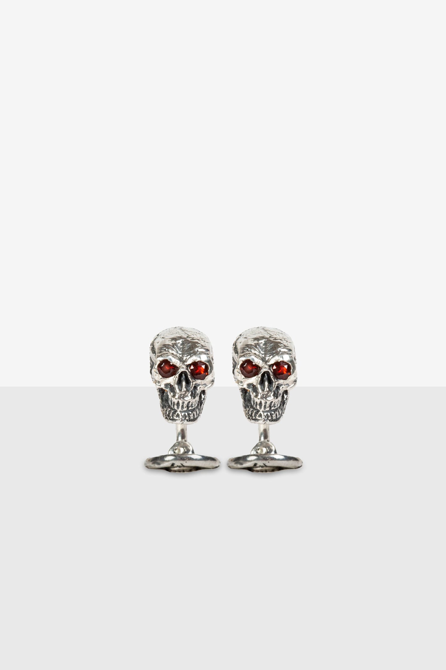 SKULL SILVER WRIST CUFFLINKS - Matchless London | The Innovator since 1899