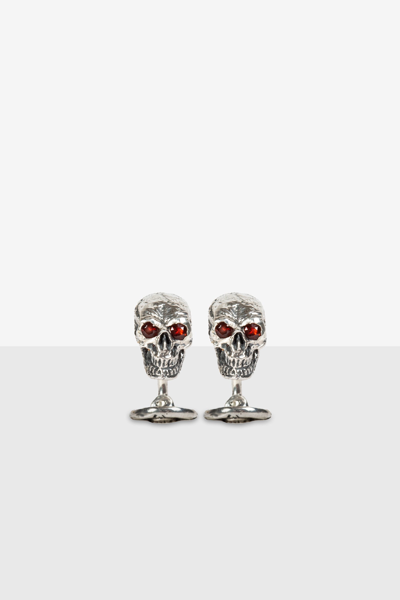 SKULL SILVER WRIST CUFFLINKS - Matchless London | The Innovator since 1899