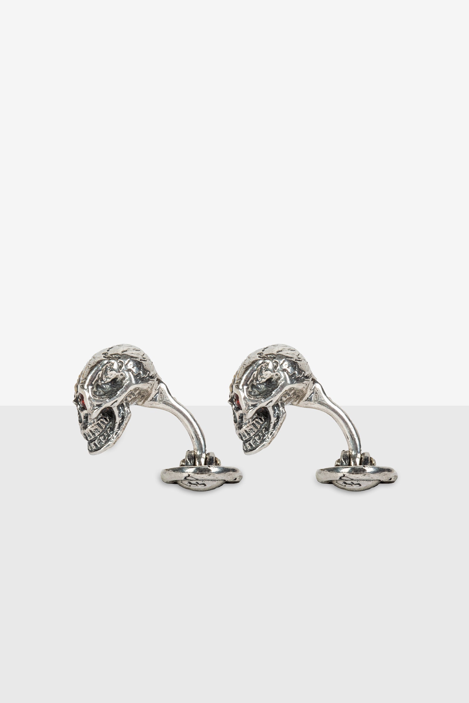 SKULL SILVER WRIST CUFFLINKS - Matchless London | The Innovator since 1899